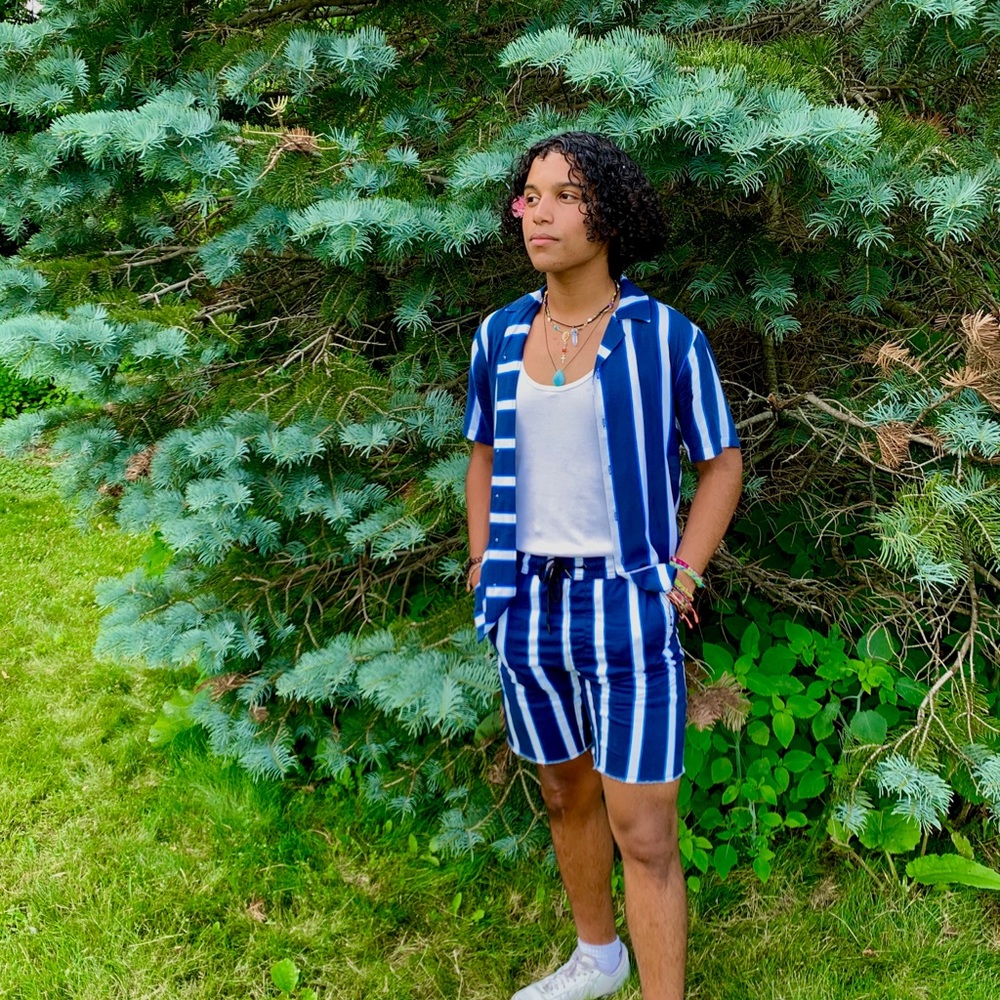 Blue & white line pattern shirt - Picture 3 of 3